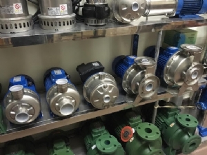 Bơm ly tâm 2 tầng cánh EBARA 2CDXM/C 70/15